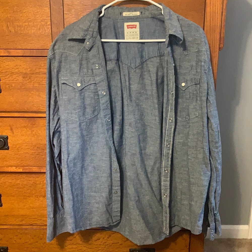 Levi pearl snap button down